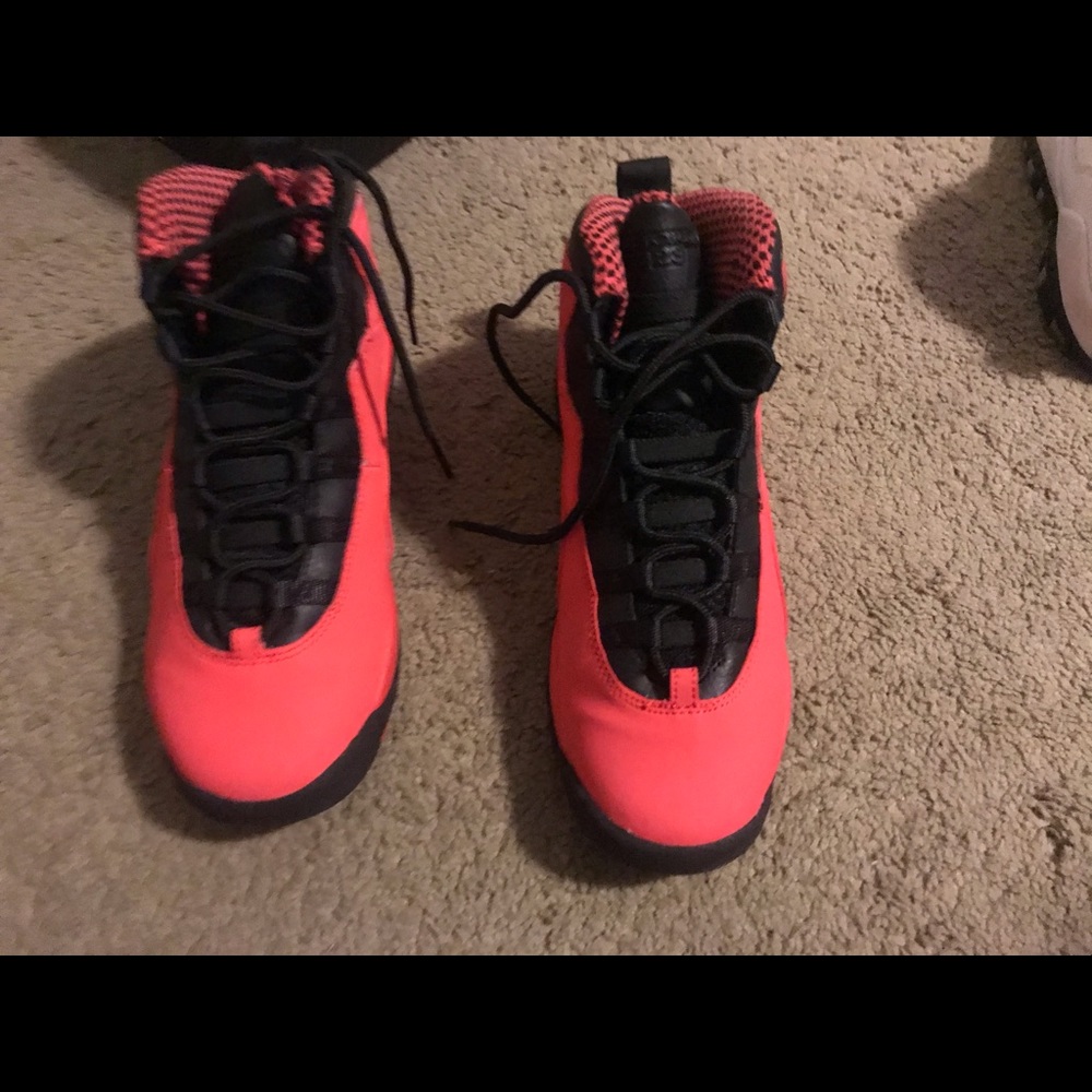 Jordan 10’s size 6